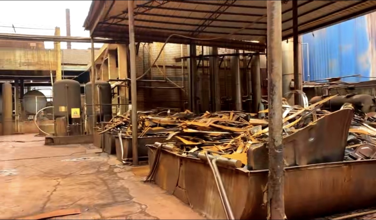 Iron oxide yellow production workshop